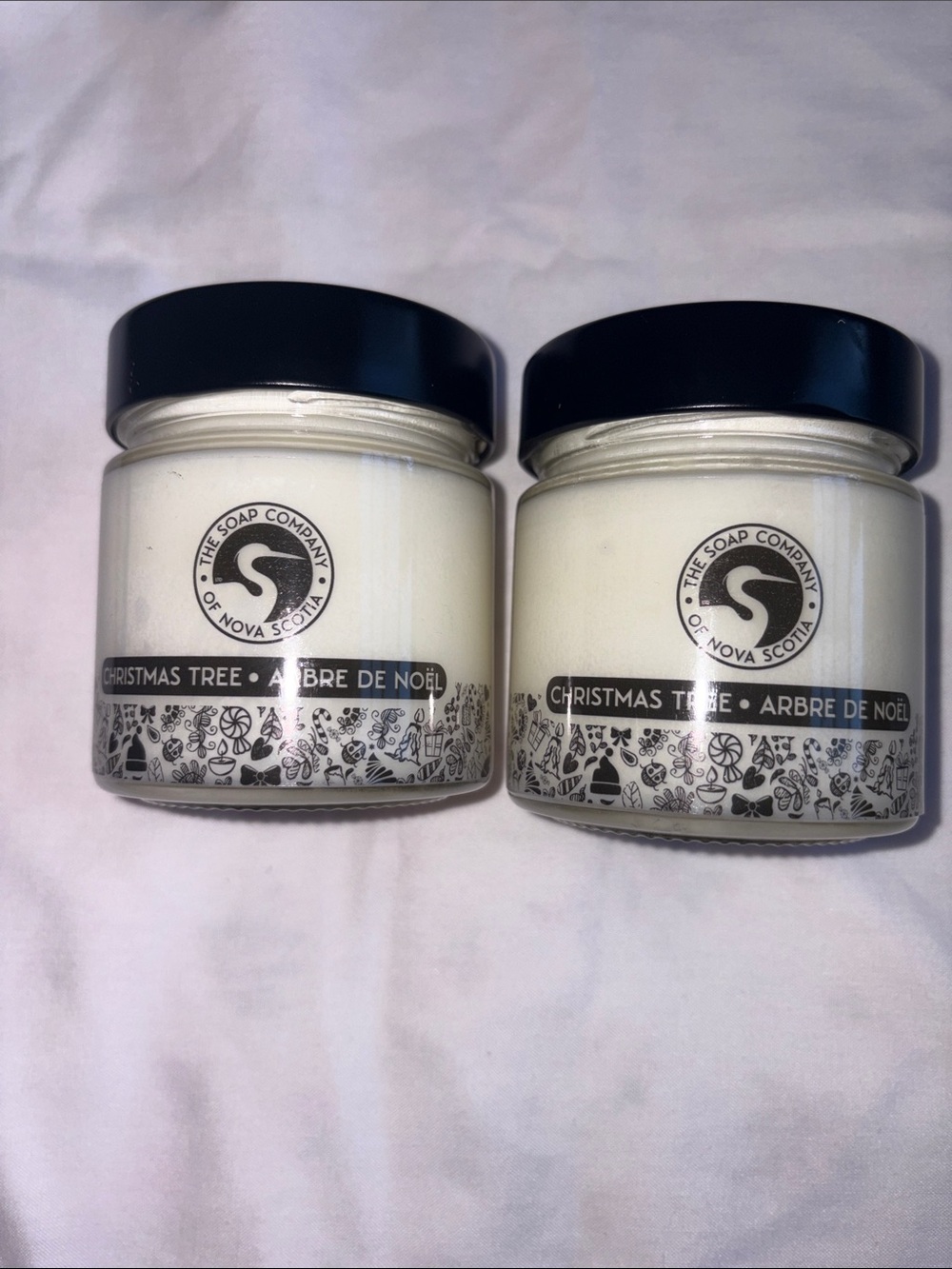New! The Soap Company of Nova Scotia Set Christmas Tree Scent 100% Soy Candles